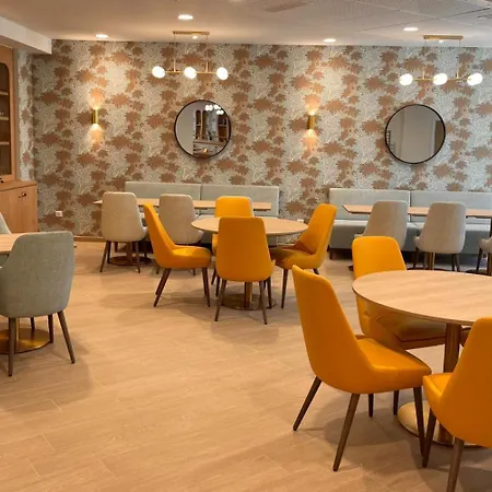 Zenao Hotel apartamentowy 3*