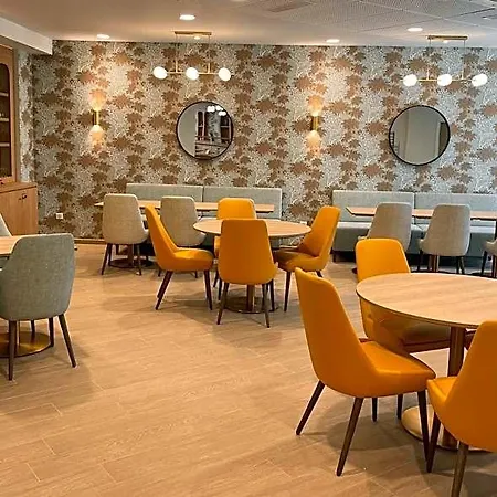Zenao Aparthotel 3*