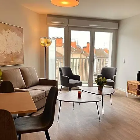 Zenao Aparthotel 3*