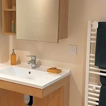 Zenao Aparthotel 3*
